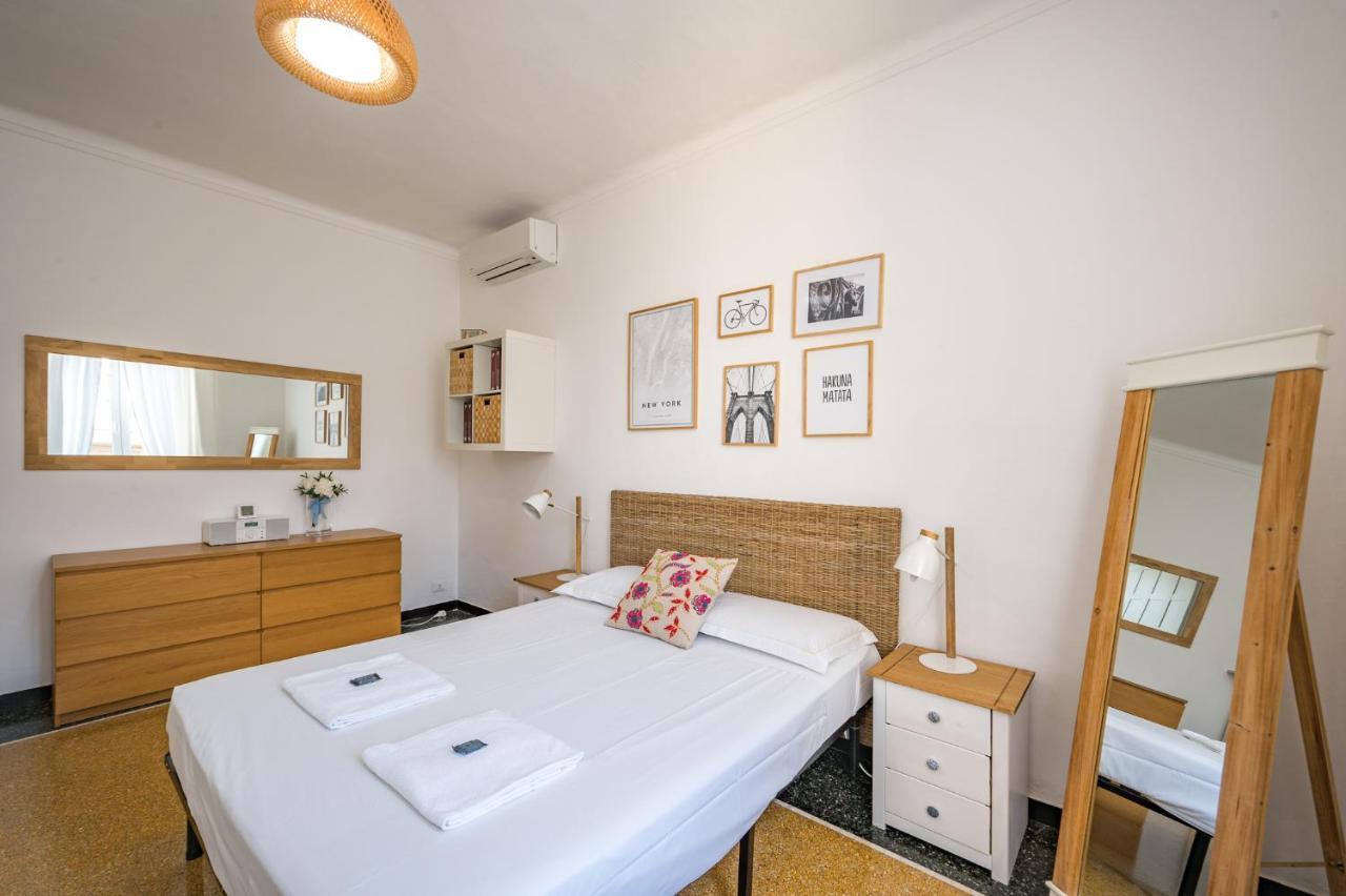 Ferienwohnung Joivy Penthouse Flat With Terrace Genua Exterior foto