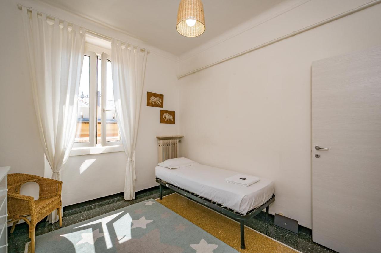 Ferienwohnung Joivy Penthouse Flat With Terrace Genua Exterior foto