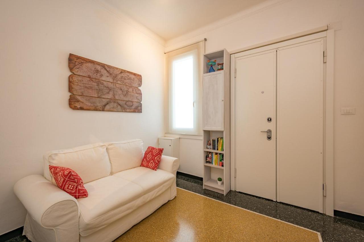 Ferienwohnung Joivy Penthouse Flat With Terrace Genua Exterior foto
