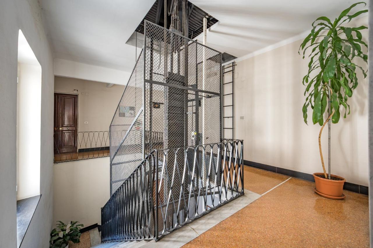 Ferienwohnung Joivy Penthouse Flat With Terrace Genua Exterior foto