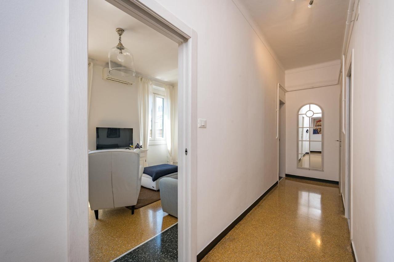 Ferienwohnung Joivy Penthouse Flat With Terrace Genua Exterior foto