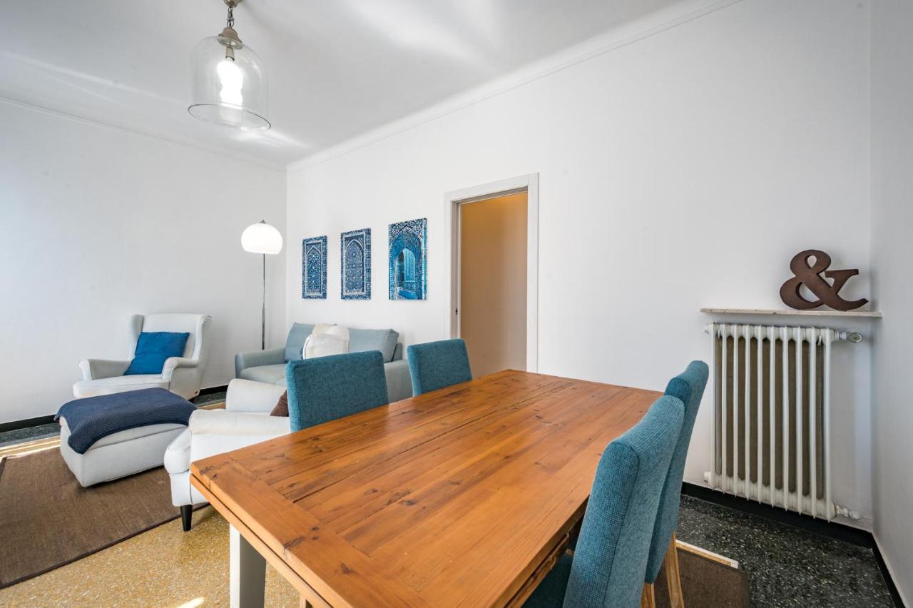 Ferienwohnung Joivy Penthouse Flat With Terrace Genua Exterior foto