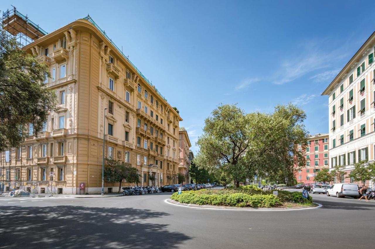 Ferienwohnung Joivy Penthouse Flat With Terrace Genua Exterior foto